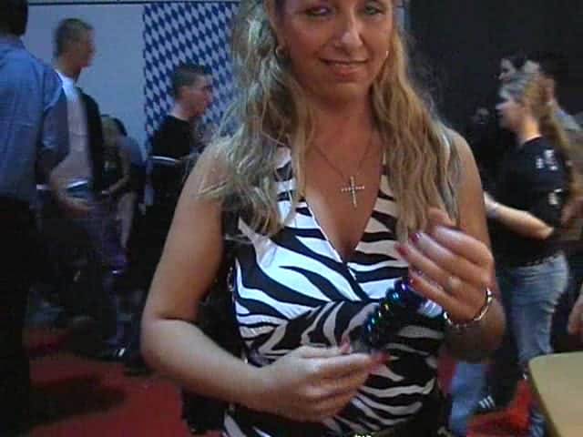 Bijenny Auf Der Venus Messe Dirtyclips To